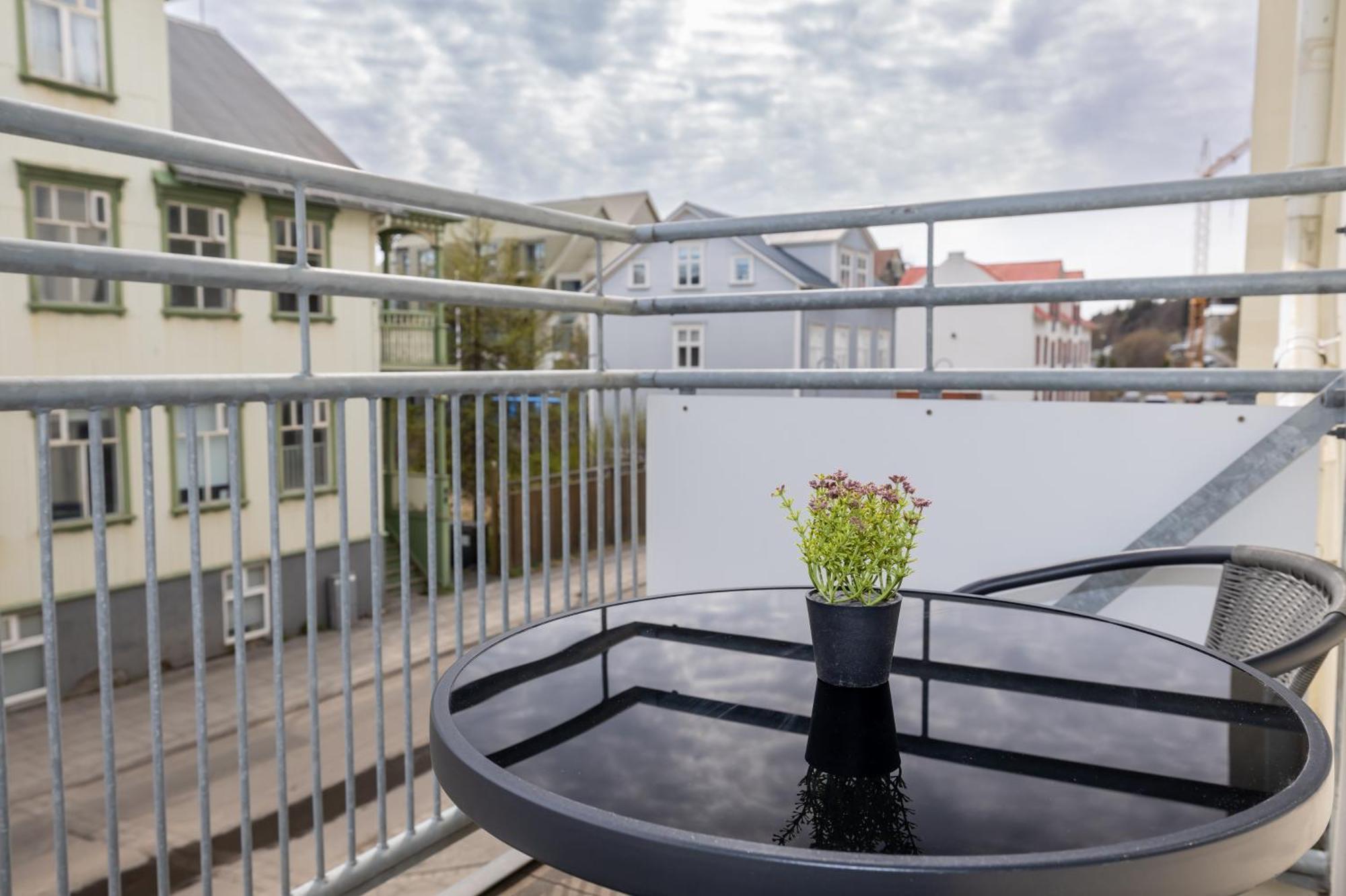 Charming Deluxe Apartment Akureyri Cameră foto
